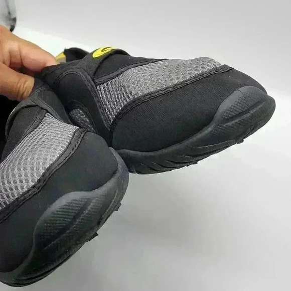 Brand New O'Rageous  Water Park Men's Shoes Slip on Size 7 Black Grey Yellow - Picture 7 of 10